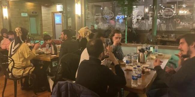 Ataşehir’de kısıtlamaya rağmen açık restorana baskın